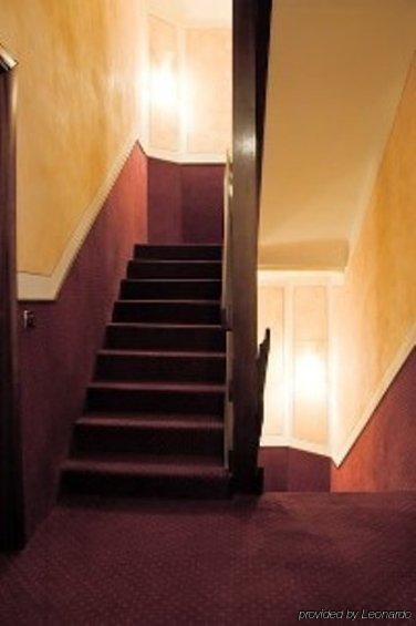 Albergo Moderno Lucca Bagian luar foto